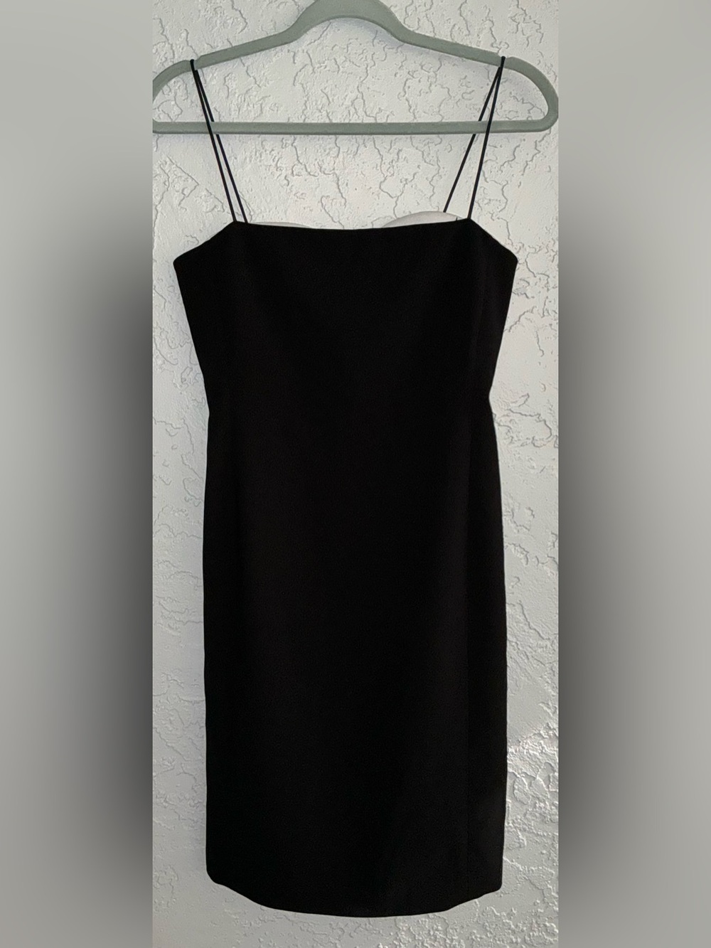 Alice + Olivia Black Strapless Slim Sheath Dress
